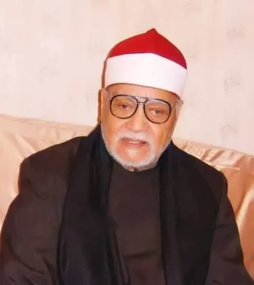 الصفحة الرسمية لوزارة الأوقاف تُحيي ذكرىٰ وفاة الشيخ أبو العينين شعيشع رحمه الله