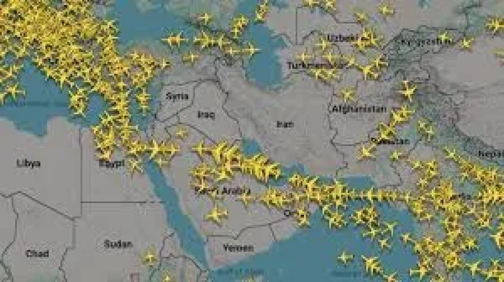 عاجل.. الكويت والإمارات والبحرين تفتح أجواءها أمام حركة الطيران الدولية