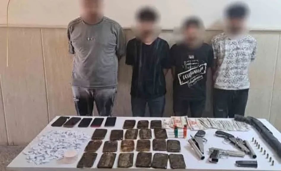 ضبط 4 أشخاص لقيامهم بترويج المواد المخدرة بمدينة العبور بالقليوبية.