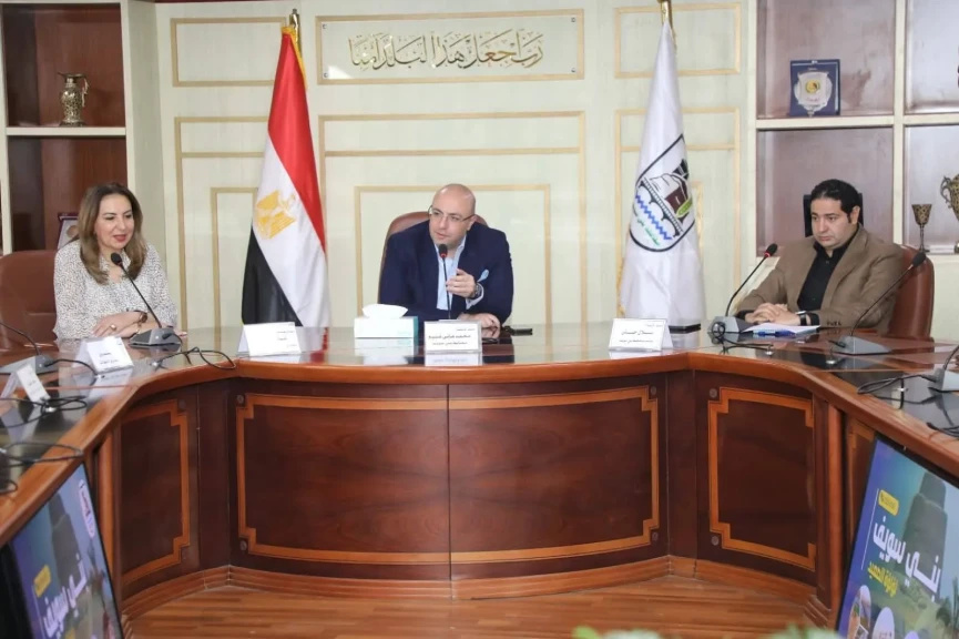 محافظ بني سويف يبحث مع نائب وزير الاتصالات للتطوير المؤسسي الرقمي