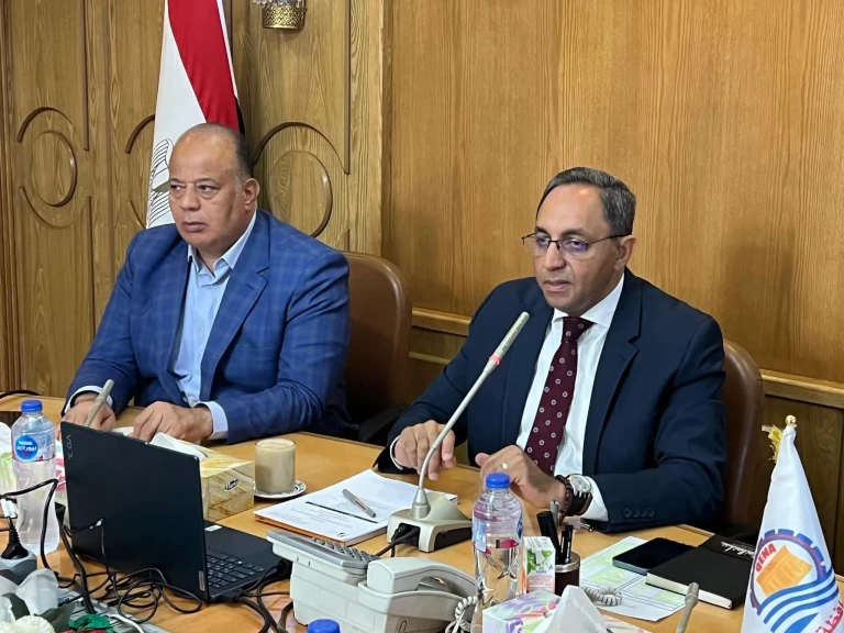محافظ قنا يطلق خطة تنموية طموحة لتحقيق تكامل عمراني شامل بين قنا القديمة والجديدة