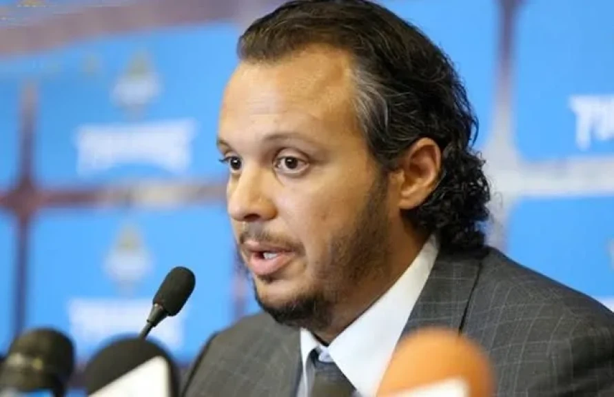 ممدوح عيد يسافر الى الإمارات لترتيب معسكر بيراميدز للموسم الجديد