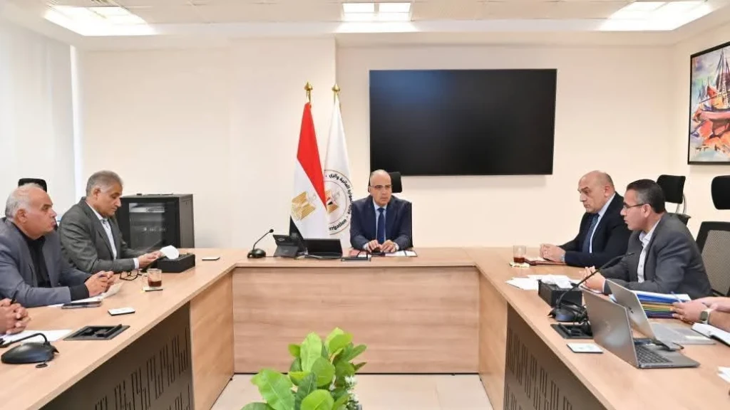 وزير الري يتابع حالة المنظومة المائية بمحافظة البحيرة