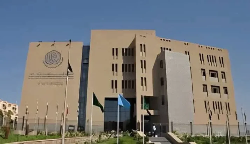 محافظ أسوان يهنئ الأكاديمية العربية للعلوم والتكنولوجيا والنقل البحرى