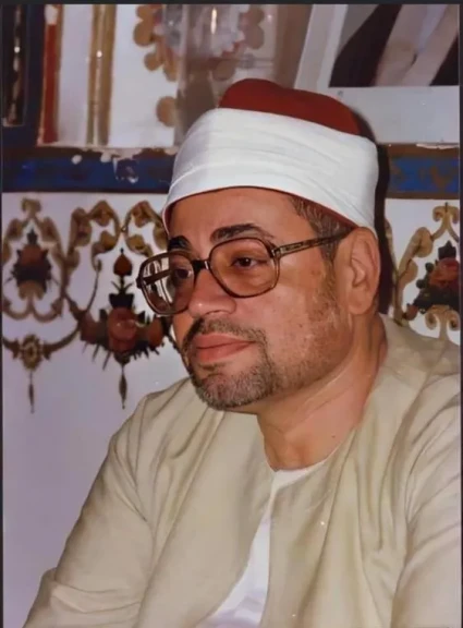 عائله الشيخ شعبان الصياد تهدي مقتنياته للجناح المخصص له في متحف القرآن الكريم