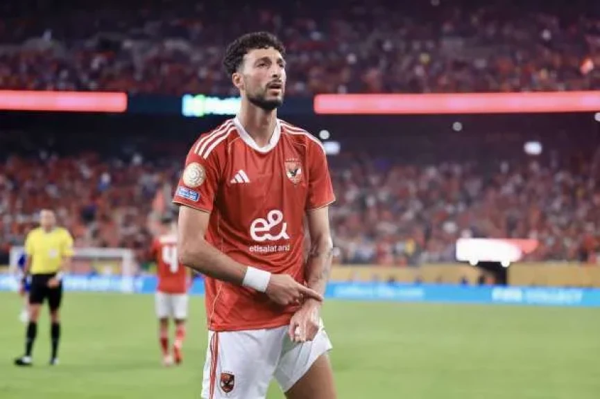 عاجل : الأهلي يقرر عدم التفريط في  مهاجم الفريق  وسام أبوعلي