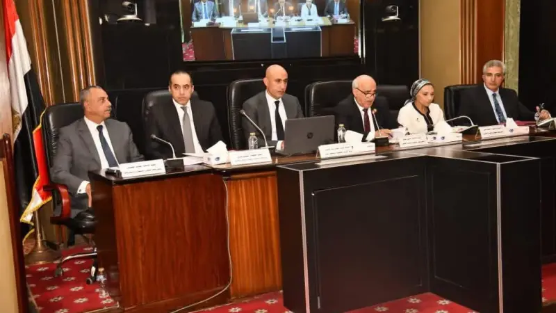 وزير التربية والتعليم يواصل مناقشة تفاصيل مشروع تعديل قانون التعليم
