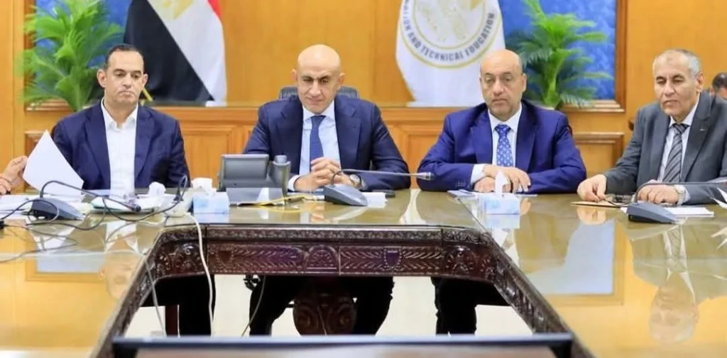 وزير التعليم يتابع من غرفة العمليات سير امتحانات الثانوية العامة