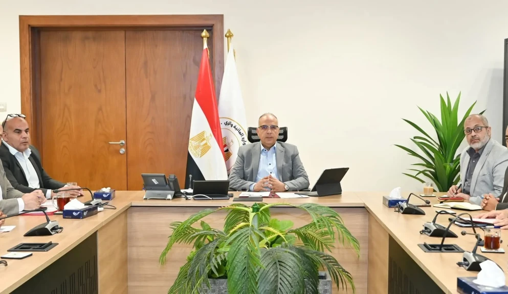 وزير الري يتابع موقف مشروعات حماية الشواطئ المصرية على ساحل البحر الأبيض المتوسط