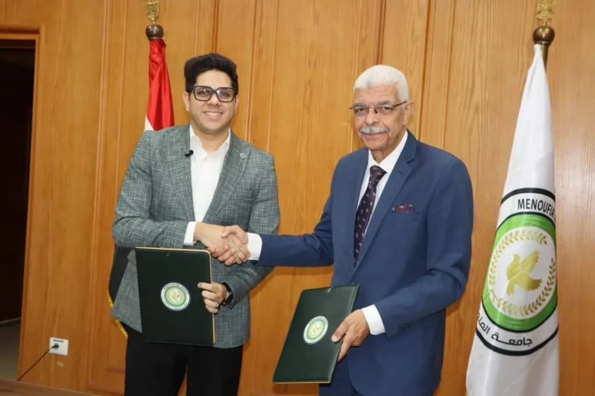 رئيس جامعة المنوفية يوقع بروتوكول تعاون مع شركة CEB