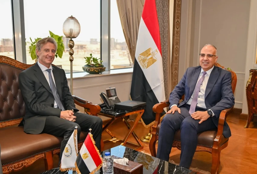 وزير الري يلتقي الممثل المقيم لبرنامج الأمم المتحدة الانمائي فى مصر