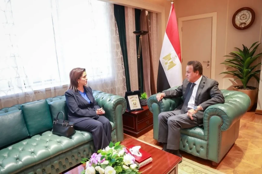 وزير الصحة يبحث مع المدير الإقليمي لمنظمة الصحة العالمية تعزيز التعاون في ملفات المبادرات والتحول الرقمي