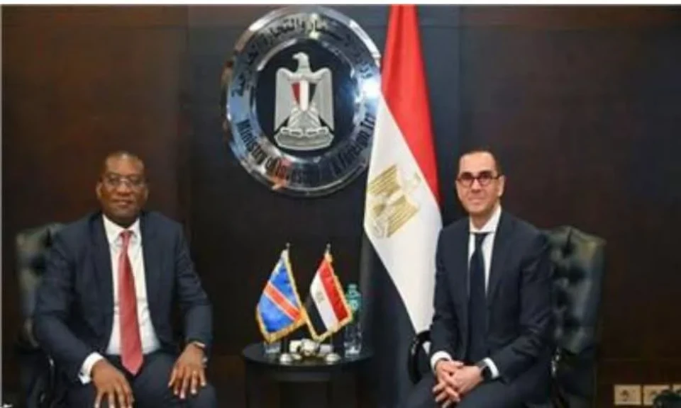 وزير الاستثمار يستقبل نائب رئيس الوزراء بجمهورية الكونغو الديمقراطية