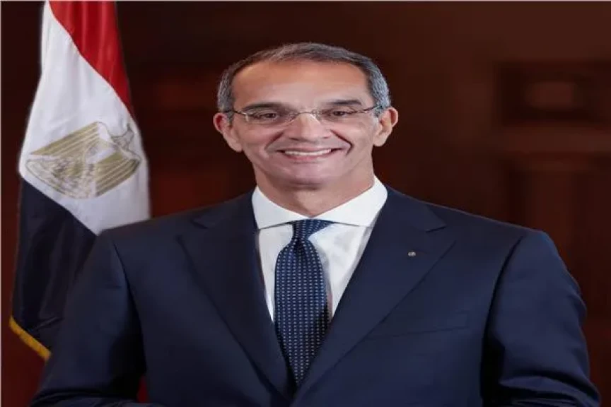 عاجل|وزير الاتصالات: قنوات تمرير الكابلات ساهمت في اتساع رقعة امتداد النيران في سنترال رمسيس
