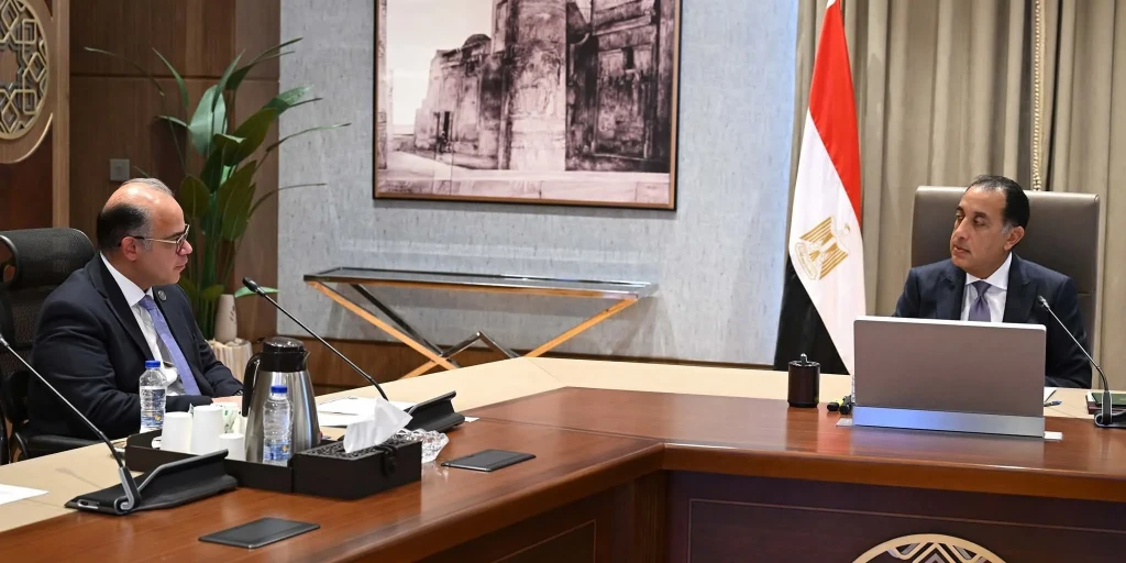 رئيس الوزراء يلتقي رئيس الرقابة المالية لاستعراض عدد من ملفات عمل الهيئة