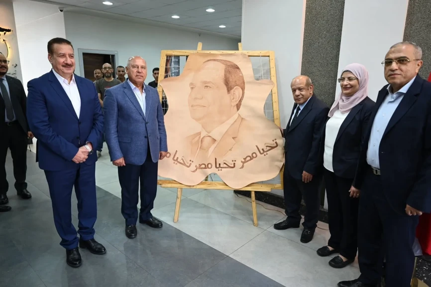 وزير الصناعة والنقل ومحافظ المنوفية يفتتحان مصنع لإنتاج الزجاج الهندسي بمدينة قويسنا