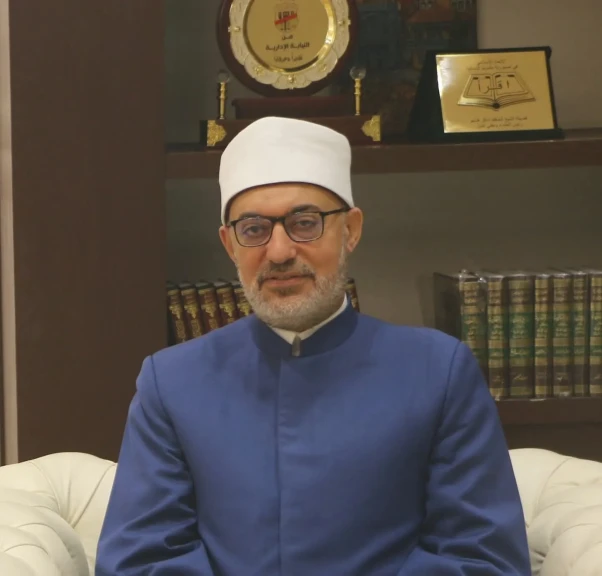 مفتي الجمهورية يهنئ وزير المالية لفوزه بجائزة «أفضل وزير مالية في إفريقيا»