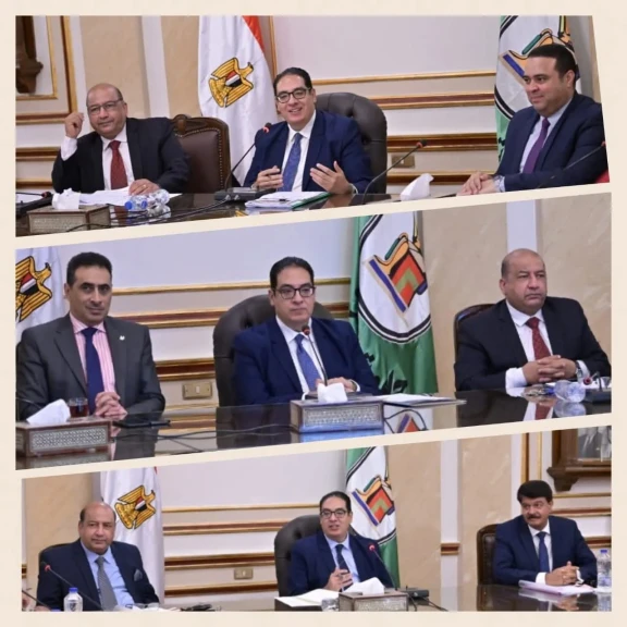 رئيس جامعة القاهرة يعقد سلسلة اجتماعات نوعية بشأن ترتيبات المؤتمر الدولي للذكاء الاصطناعي