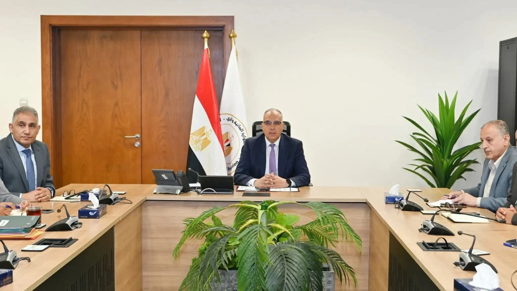 وزير الري يتابع إجراءات تحسين منظومة إدارة المياه بتطوير منظومة قياس التصرفات