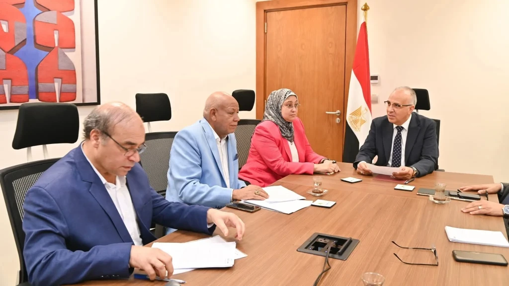 وزير الري يلتقي عدداً من أعضاء مجلس النواب