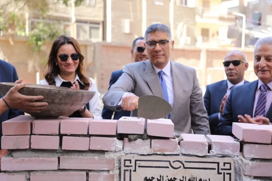 محافظ الجيزة يضع حجر أساس إنشاء مكتبة مصر العامة بالعمرانية
