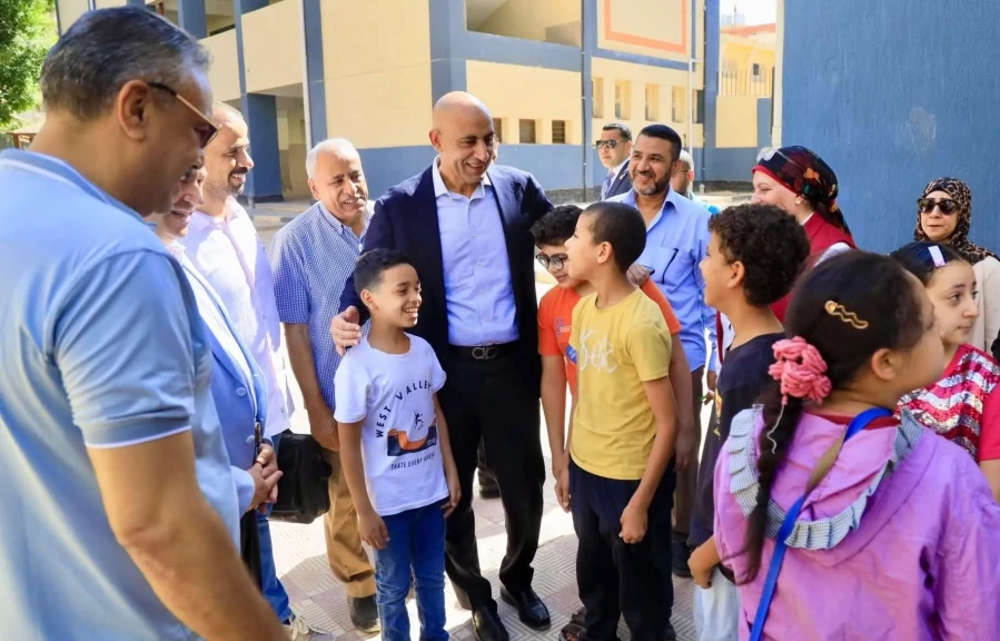 وزير التربية والتعليم يتفقد مواقع إنشائية لعدد من المدارس الجديدة بالمرج