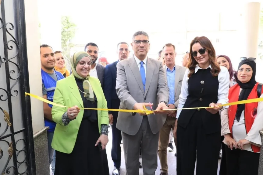 محافظ الجيزة يُدشّن حملة ”100 يوم صحة” من مركز ميت عقبة بالعجوزة
