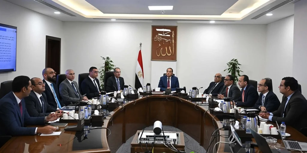 رئيس الوزراء يتابع تنفيذ مُخرجات اللجنة الاستشارية للتنمية العمرانية وتصدير العقار