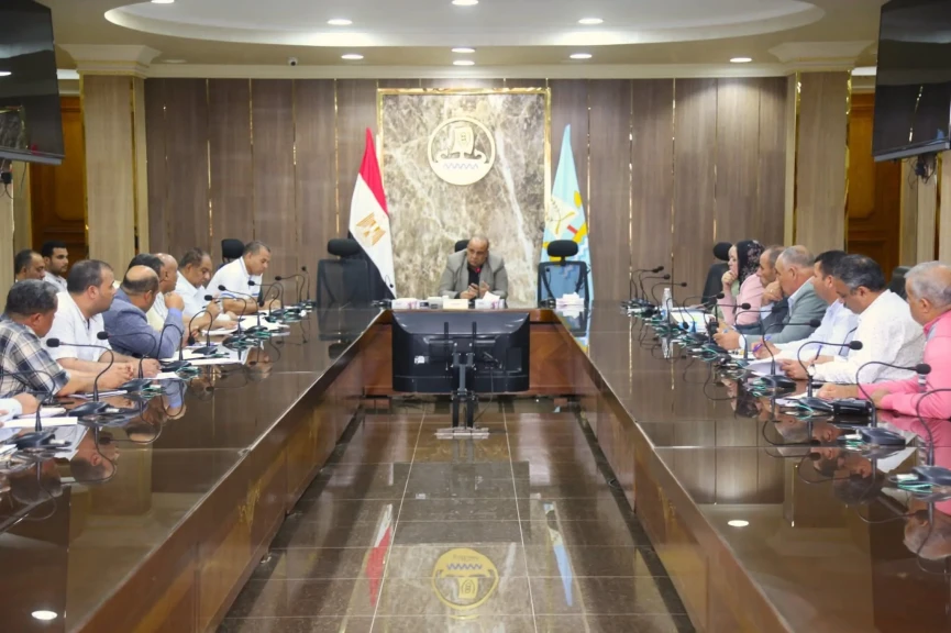 محافظ كفرالشيخ: مراجعة شاملة لخطط البنية التحتية وحصر المنشآت الآيلة للسقوط