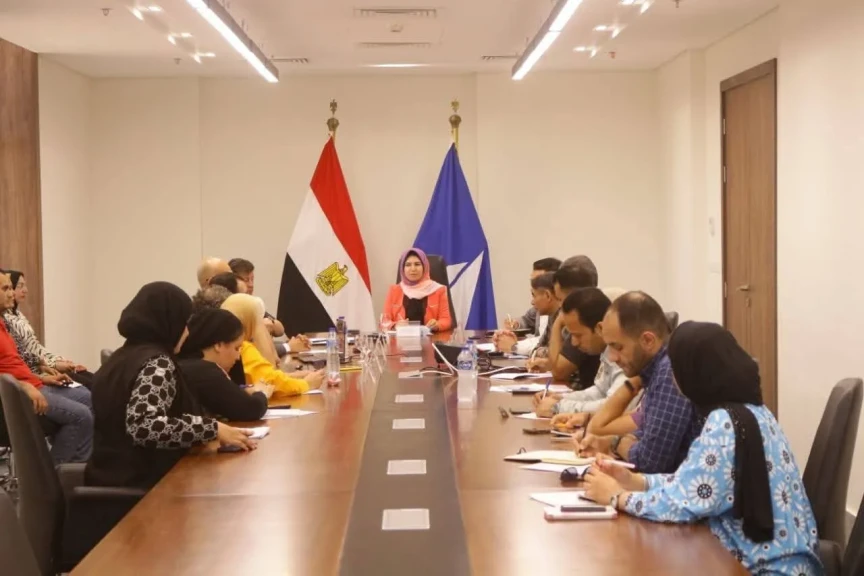 نائب محافظ دمياط تعقد اجتماع مع لجنة شركة ”انطلاق” لإنشاء منظومة التحول الرقمي بديوان عام المحافظة
