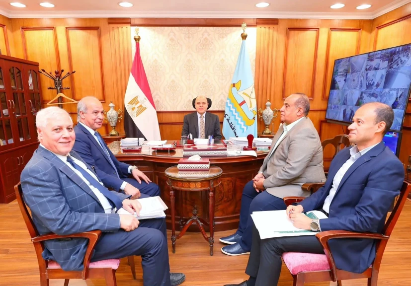 محافظ كفرالشيخ يبحث مع رئيس الشركة المصرية للصوامع إنشاء صومعة جديدة بالحامول على مساحة 12 فدان..