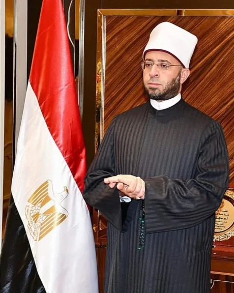 وزير الأوقاف يدين استهداف الاحتلال لكنيسة العائلة المقدسة في غزة
