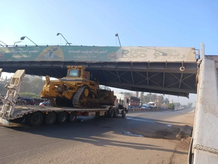 العامة للطرق والكباري تنفي حدوث انهيار لأحد كباري المشاه بطريق بنها القاهرة الزراعي