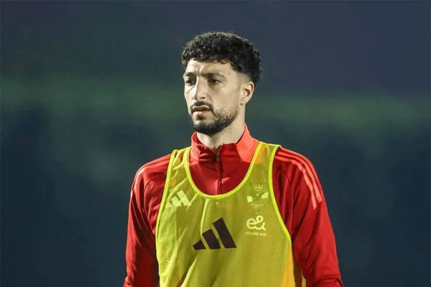 الاتحاد الفلسطيني لكرة القدم يحمّل الأهلي مسؤولية الدفاع عن وسام أبو علي ويطالب بتدخل اتحاد الكرة المصري