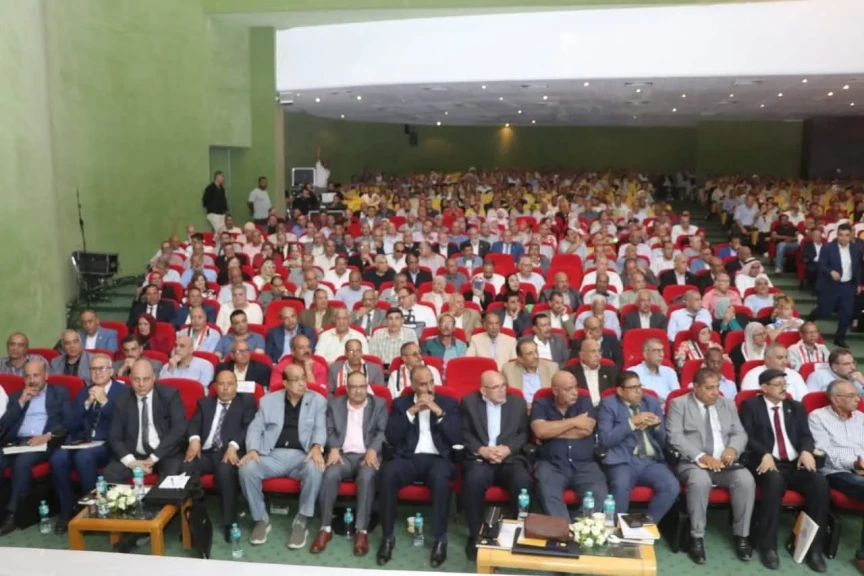 عمومية المعلمين” توجه التحية للرئيس السيسي لوضعه التعليم والمعلم على رأس أولويات مصر الحديثة