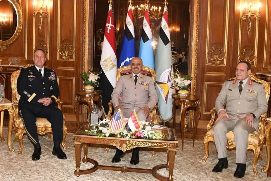 رئيس أركان حرب القوات المسلحة يلتقى قائد القيادة المركزية الأمريكية