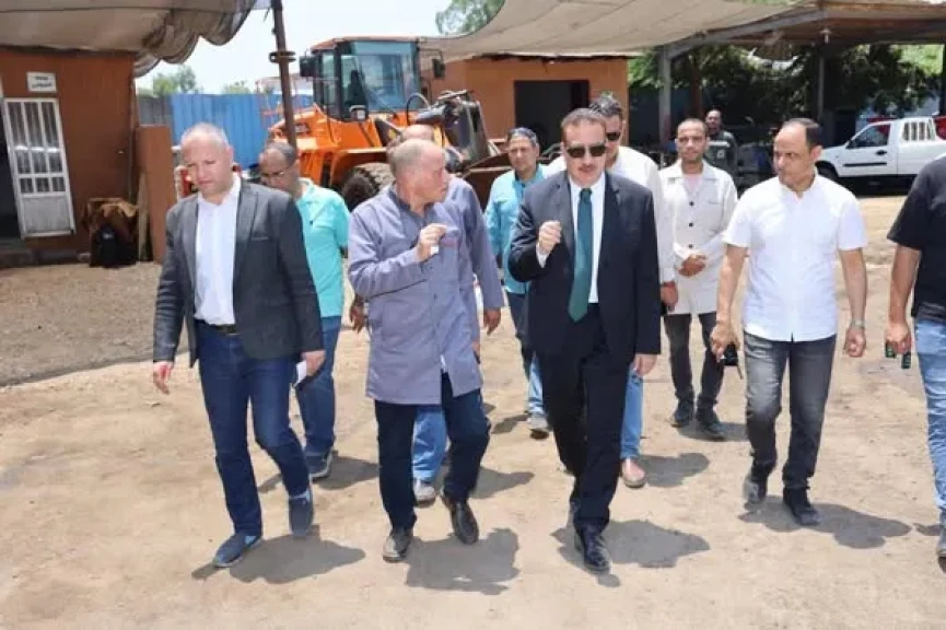 محافظ المنوفية يتفقد شركة صيانة الآليات بميت خلف لمتابعة منظومة العمل