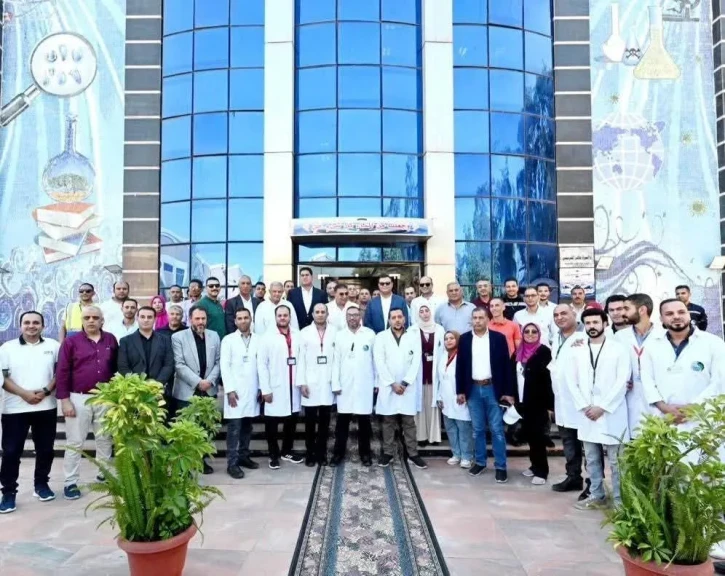 وزير الإسكان ومحافظ الدقهلية يختتمان جولتهما بتفقد محطة مياه شرب ميت خميس