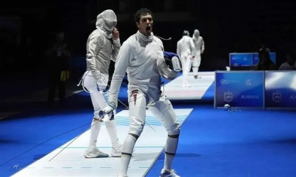 أحمد هشام يحصد برونزية بطولة العالم لسلاح السيف
