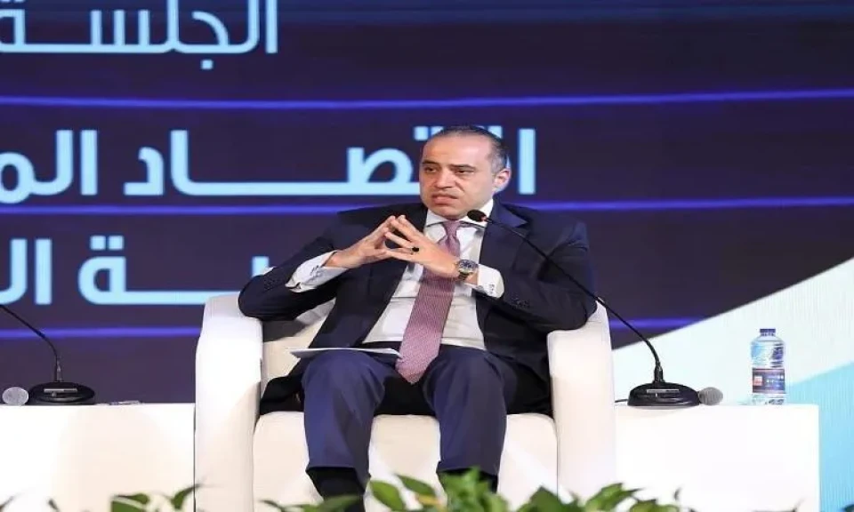وزير الشؤون النيابية يؤكد أهمية تمكين الشباب بمواجهة سيل المعلومات المضللة