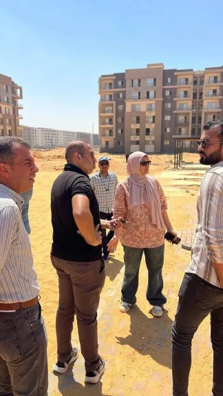 وزير الإسكان يتابع سير العمل بعددٍ من المشروعات الجاري تنفيذها و تسليم وحدات جنة 4 بالشيخ زايد