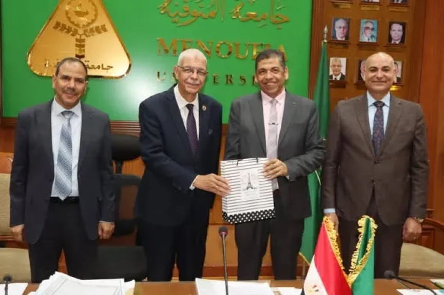 رئيس جامعة المنوفية يترأس اجتماع مجلس الجامعة