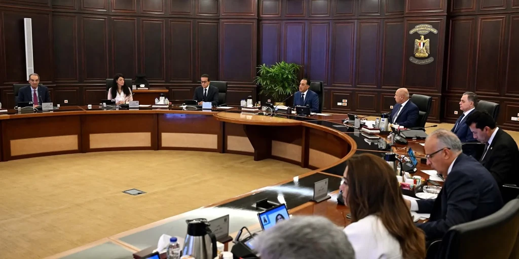 رئيس الوزراء: كلمة  الرئيس حول الأوضاع فى غزة تؤكد ثوابت الدولة المصرية فى تعاملها مع القضية الفلسطينية
