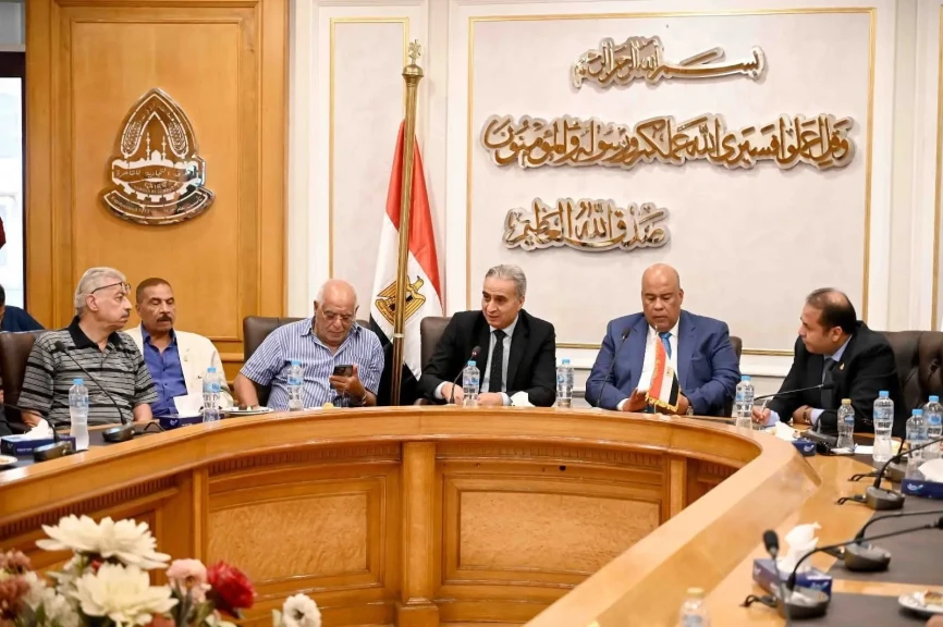 رئيس جهاز حماية المستهلك يلتقي برئيس وأعضاء الغرفة التجارية بالقاهرة لبحث ومتابعة جهود خفض أسعار السلع