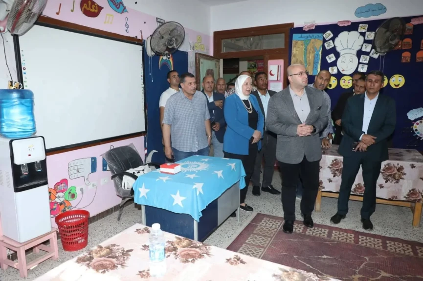 محافظ بني سويف يتفقد عدداً من المقار واللجان العامة للفرز استعدادًا لانتخابات مجلس الشيوخ