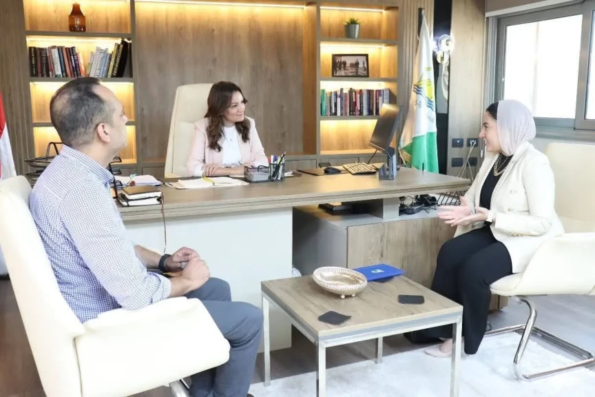 نائب محافظ الجيزة تبحث تأهيل الطرق والمنشآت لخدمة ذوي الإعاقة