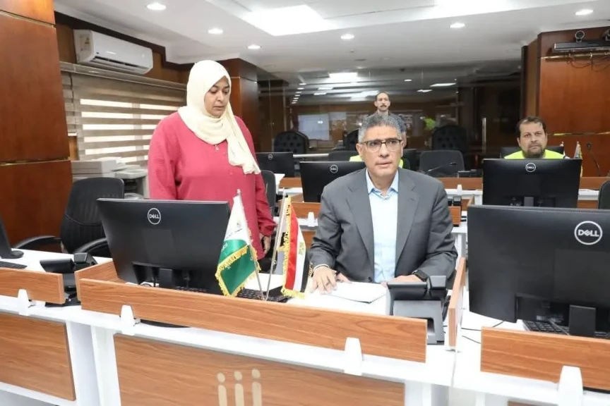 محافظ الجيزة يتابع الاستعدادات النهائية للعملية الانتخابية