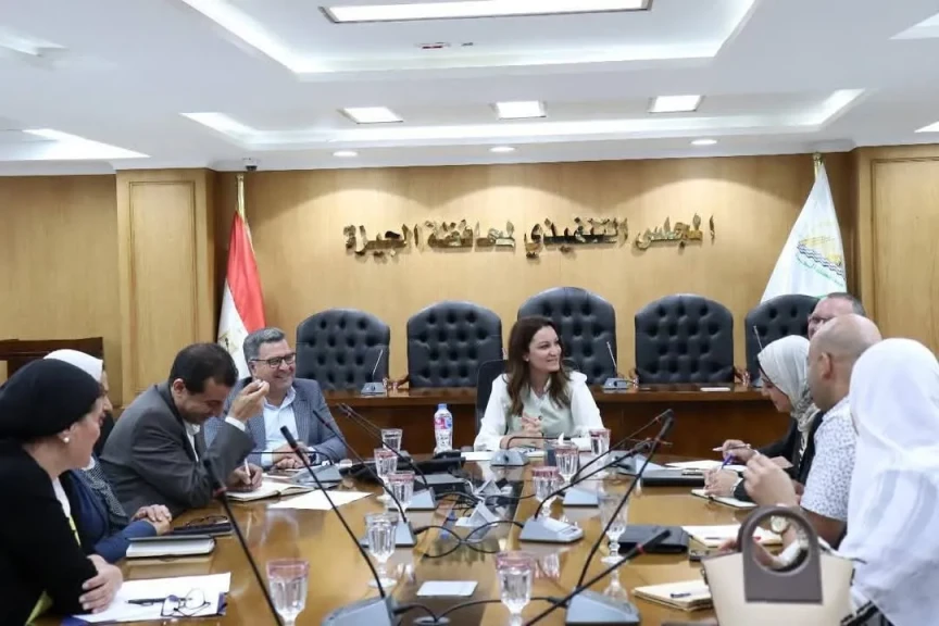 نائب محافظ الجيزة تعقد اجتماعا للوقوف علي خطوات تنظيم المهرجان الدولي للتمور