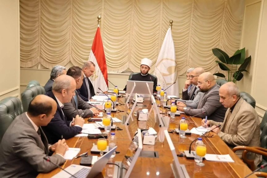 وزير الأوقاف يستقبل رئيسي صندوق التنمية الحضرية وهيئة الأوقاف