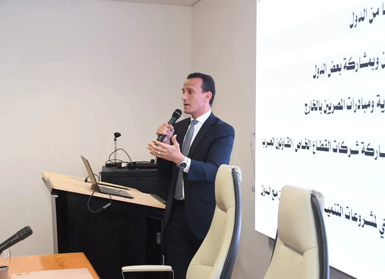 مساعد وزير الإسكان 